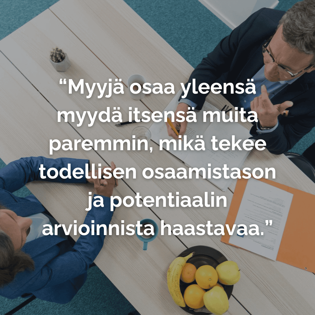 Operaria-mainoskuvat (neliö)